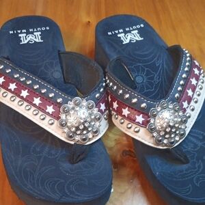 South Main Star Studded Flip Flops Size 8/9